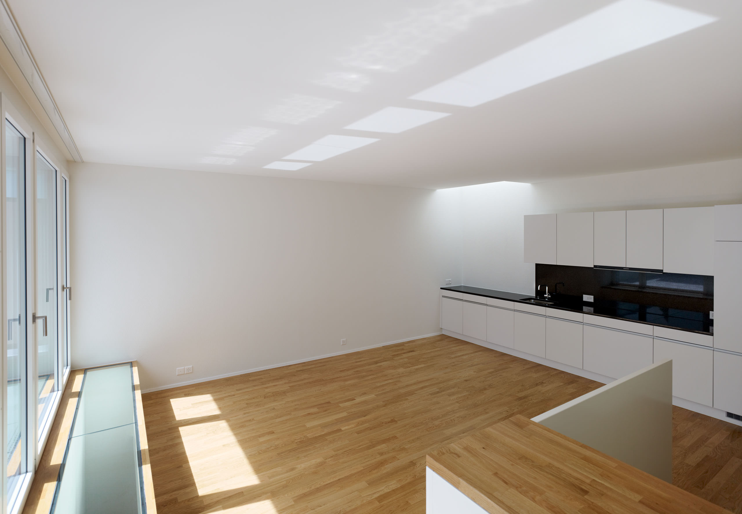 E12383 035750p j2560